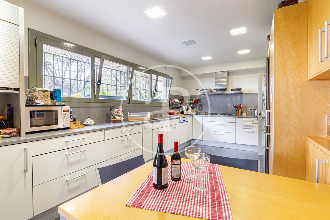 6 makuuhuone Huvila myytävänä paikassa Barcelona kaupunki mukana uima-altaan - 1 950 000 € (Ref: 8725180)