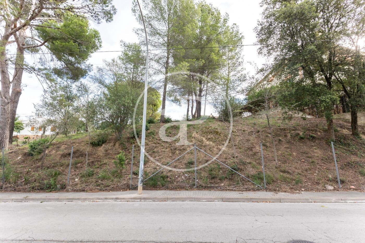 Grunde uden byggetilladelser til salg i Bellaterra - € 740.000 (Ref: 8725181)