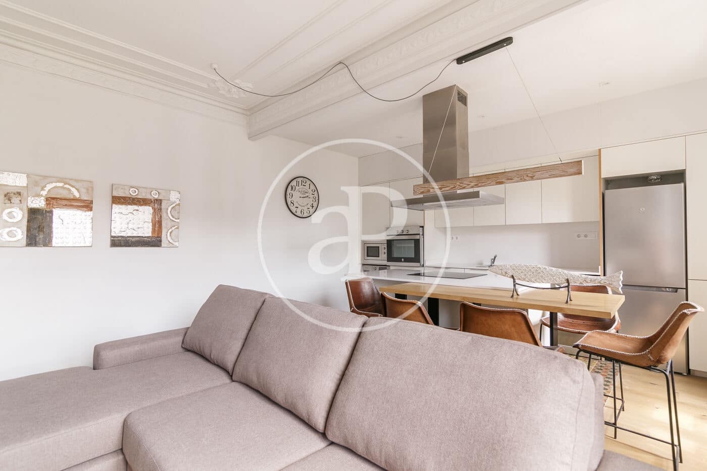 2 soveværelse Lejlighed til leje i Barcelona by - € 2.950 (Ref: 8726040)