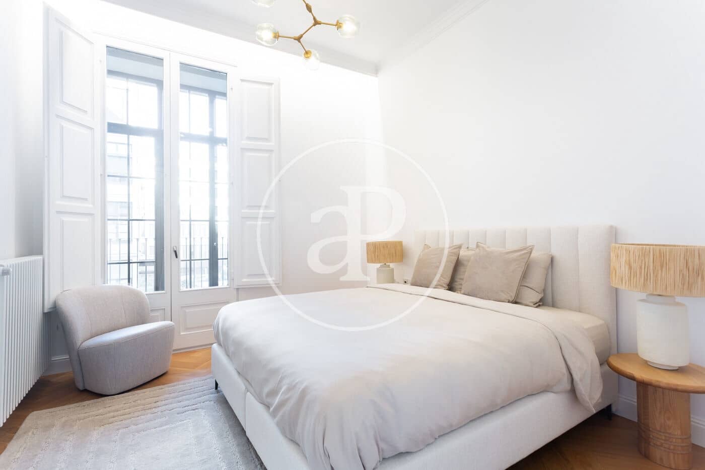 3 soveværelse Lejlighed til leje i Barcelona by med swimmingpool - € 9.000 (Ref: 8726045)