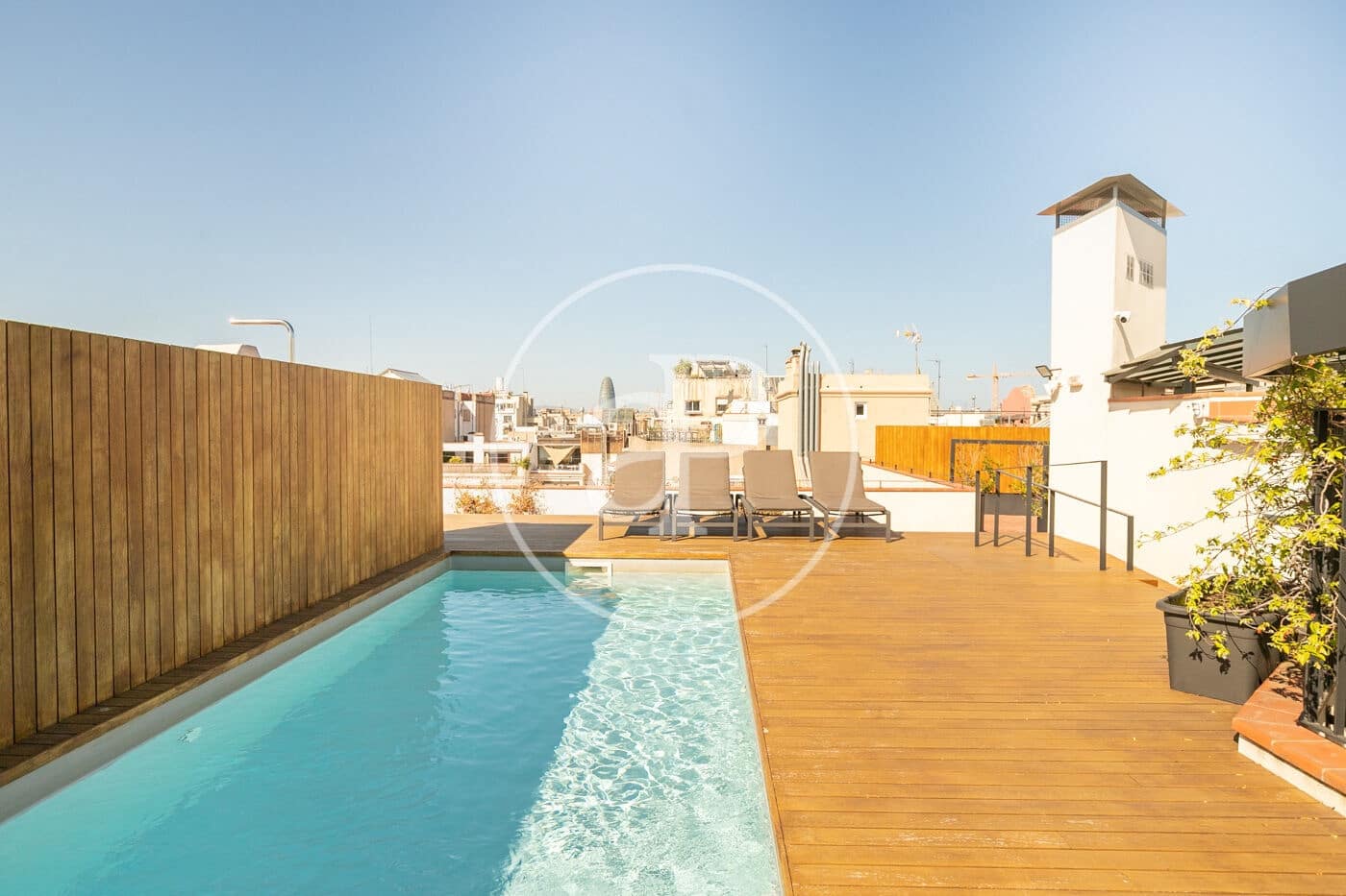 3 soveværelse Lejlighed til leje i Barcelona by med swimmingpool - € 9.000 (Ref: 8726045)