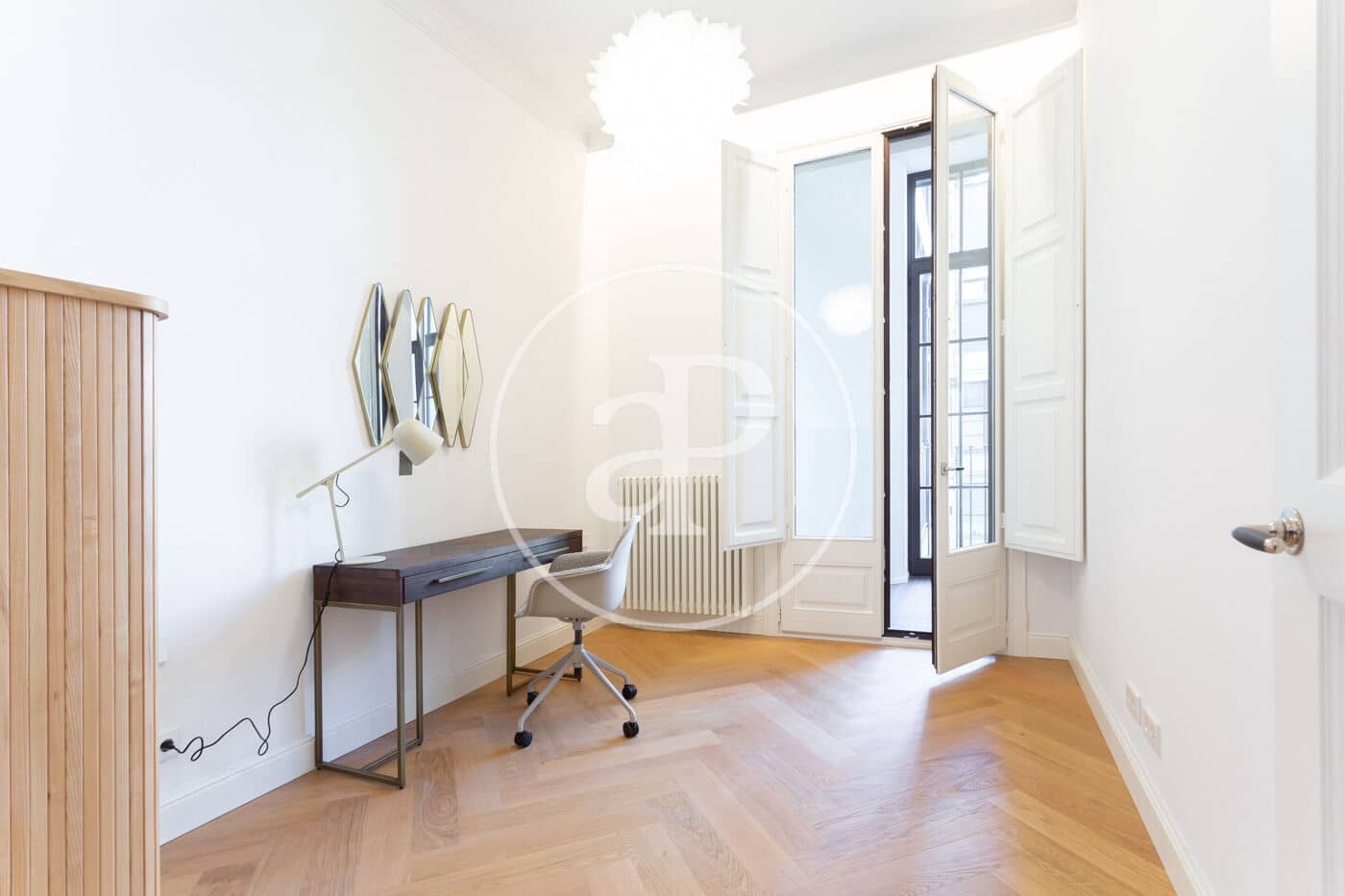 3 soveværelse Lejlighed til leje i Barcelona by med swimmingpool - € 9.000 (Ref: 8726045)