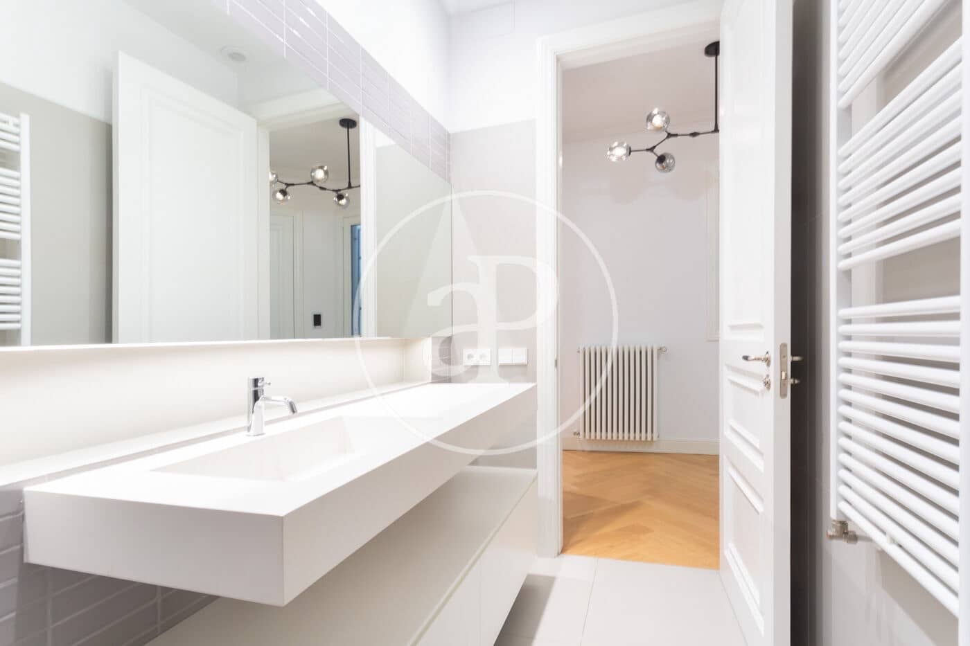 3 soveværelse Lejlighed til leje i Barcelona by med swimmingpool - € 9.000 (Ref: 8726045)