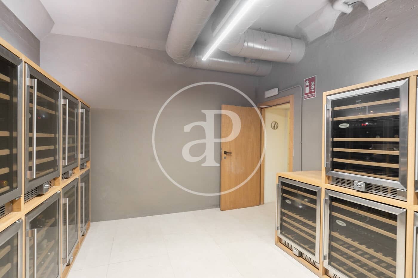 3 soveværelse Lejlighed til leje i Barcelona by med swimmingpool - € 9.000 (Ref: 8726045)