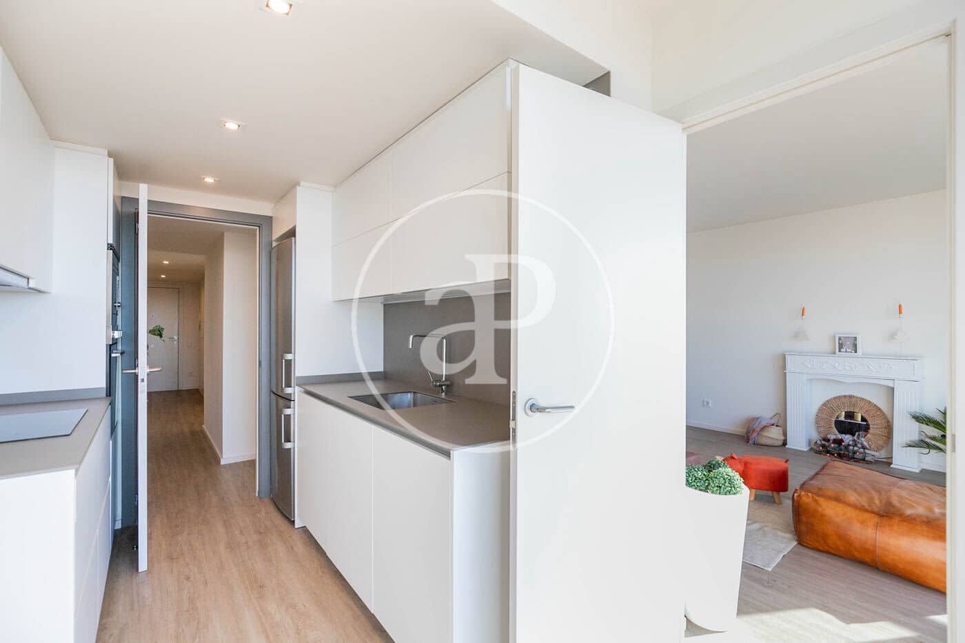 Appartement de 2 chambres à louer à Barcelone ville avec piscine - 2 843 € (Ref: 8726067)