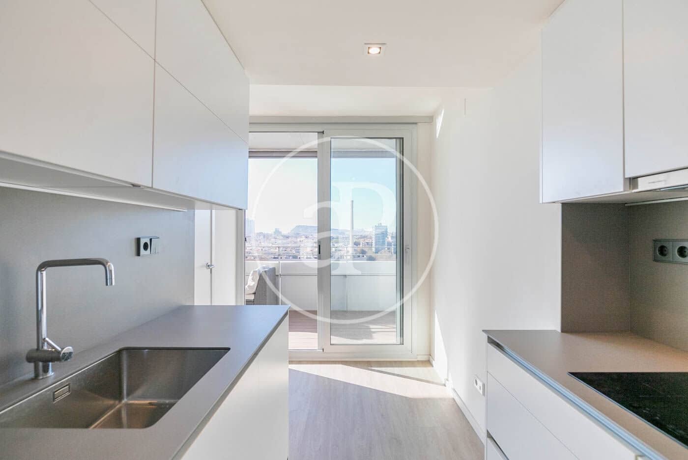 Appartement de 2 chambres à louer à Barcelone ville avec piscine - 2 843 € (Ref: 8726067)