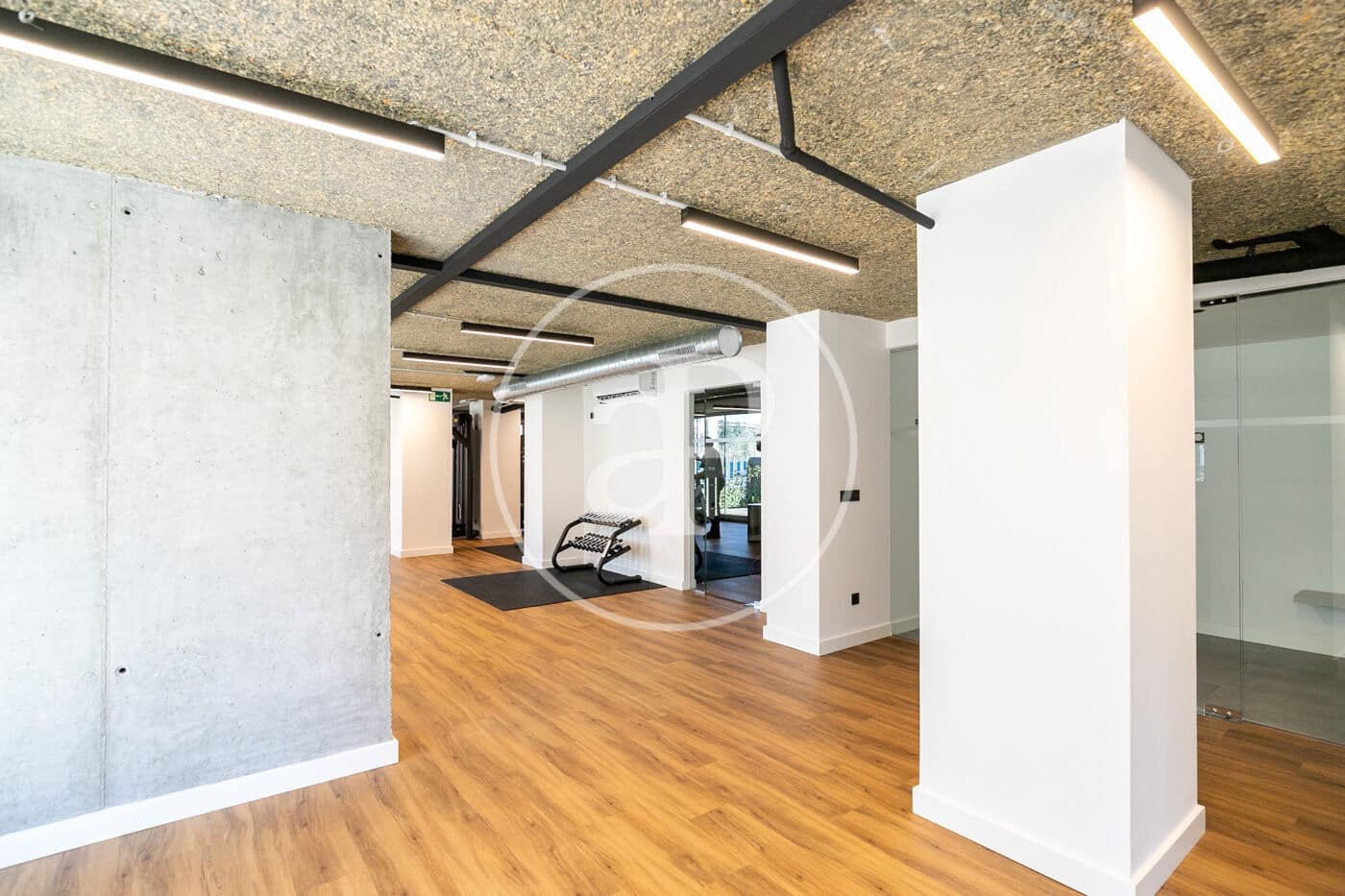 Appartement de 2 chambres à louer à Barcelone ville avec piscine - 2 843 € (Ref: 8726067)