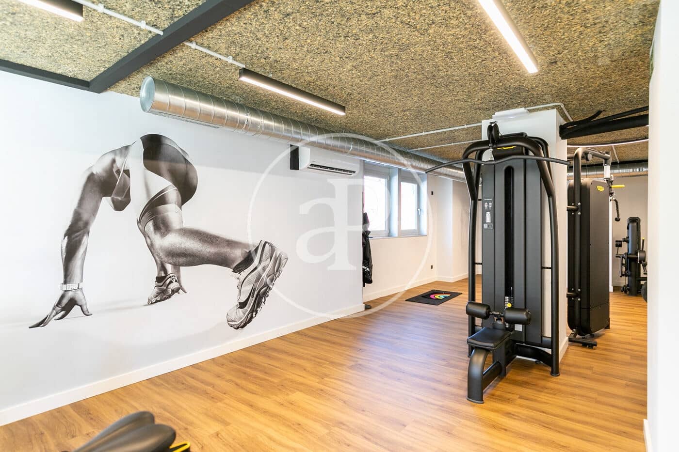 Appartement de 2 chambres à louer à Barcelone ville avec piscine - 2 843 € (Ref: 8726067)