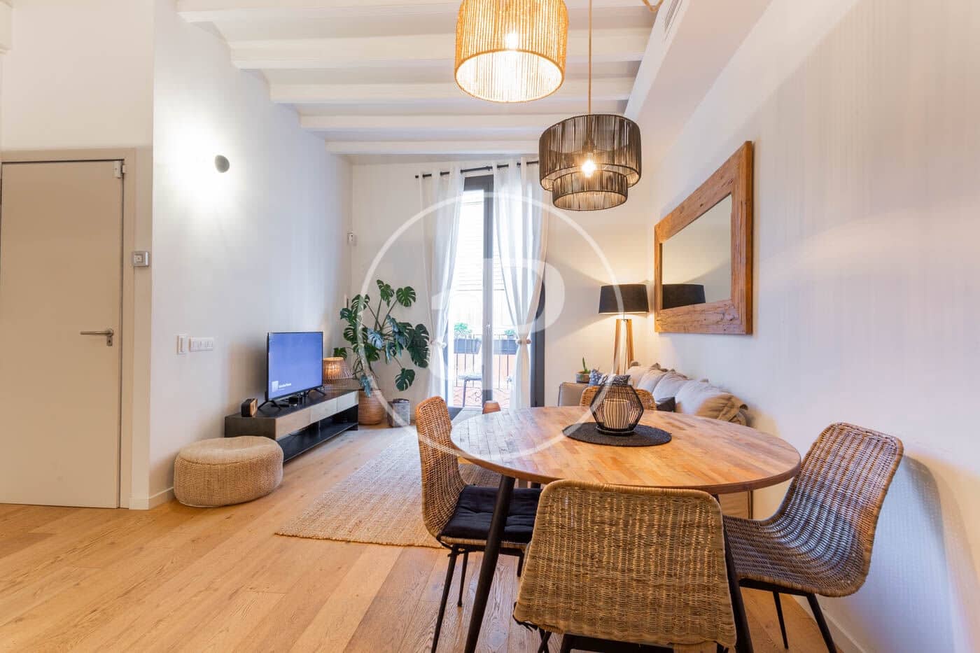 Apartamento de 2 habitaciones en Barcelona ciudad en alquiler - 2.580 € (Ref: 8726074)