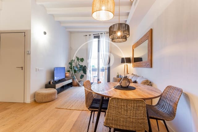 2 soverom Leilighet til leie i El Poblenou, Barcelona by - € 2 580 (Ref: 8726074)