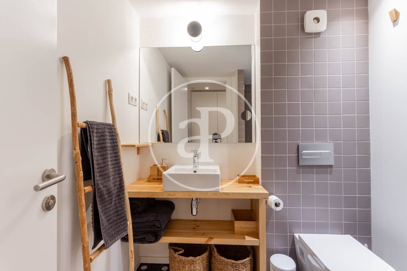 Apartamento de 2 habitaciones en Barcelona ciudad en alquiler - 2.580 € (Ref: 8726074)