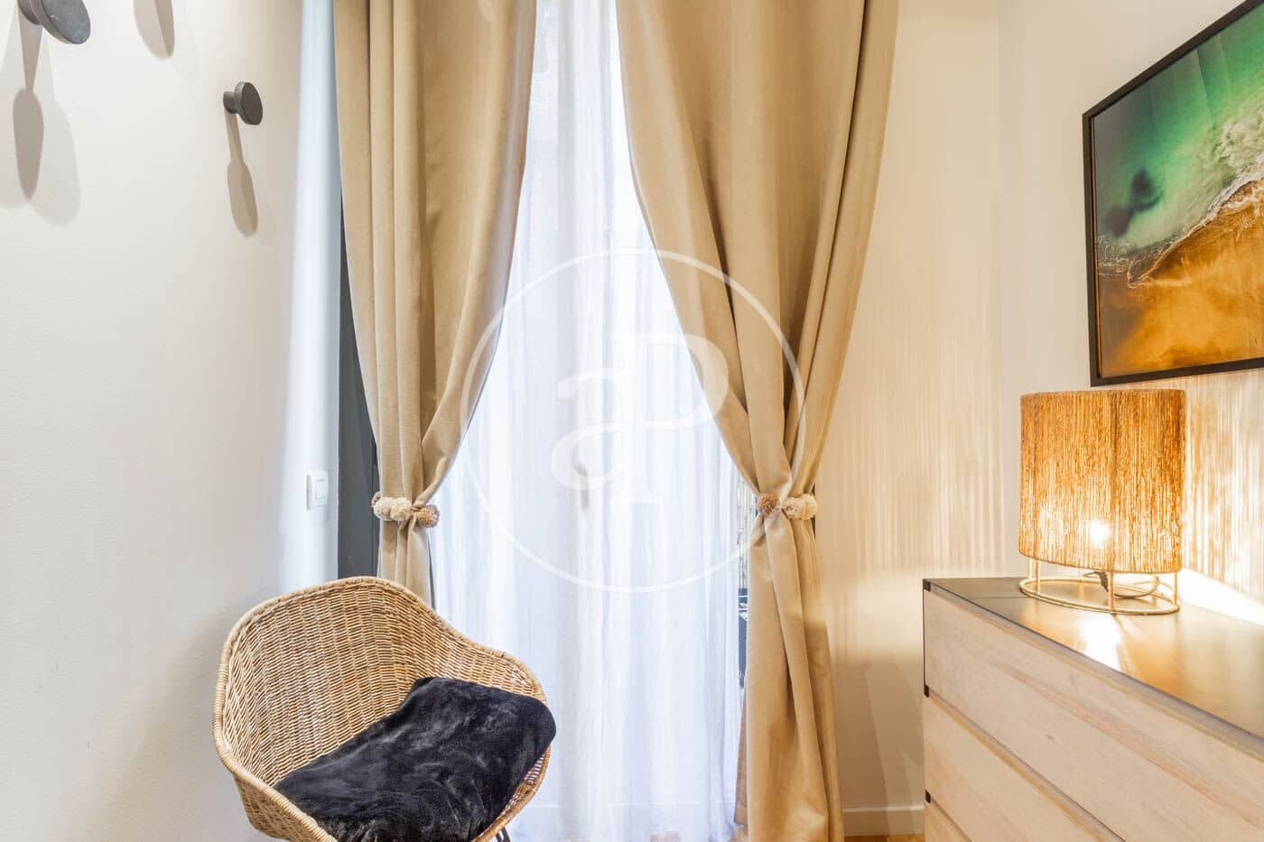 Apartamento de 2 habitaciones en Barcelona ciudad en alquiler - 2.580 € (Ref: 8726074)