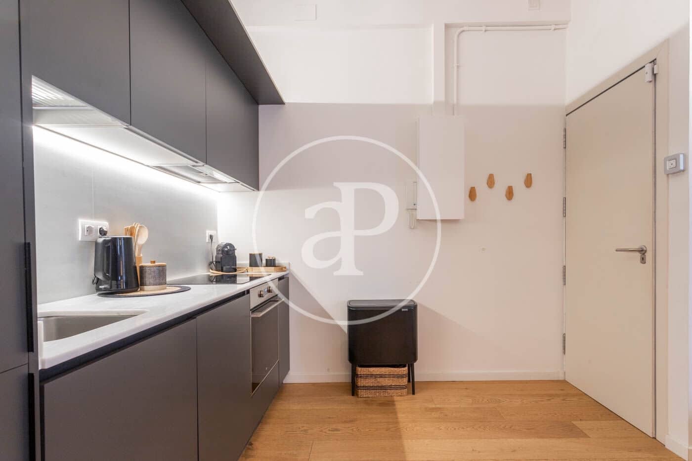 Apartamento de 2 habitaciones en Barcelona ciudad en alquiler - 2.580 € (Ref: 8726074)