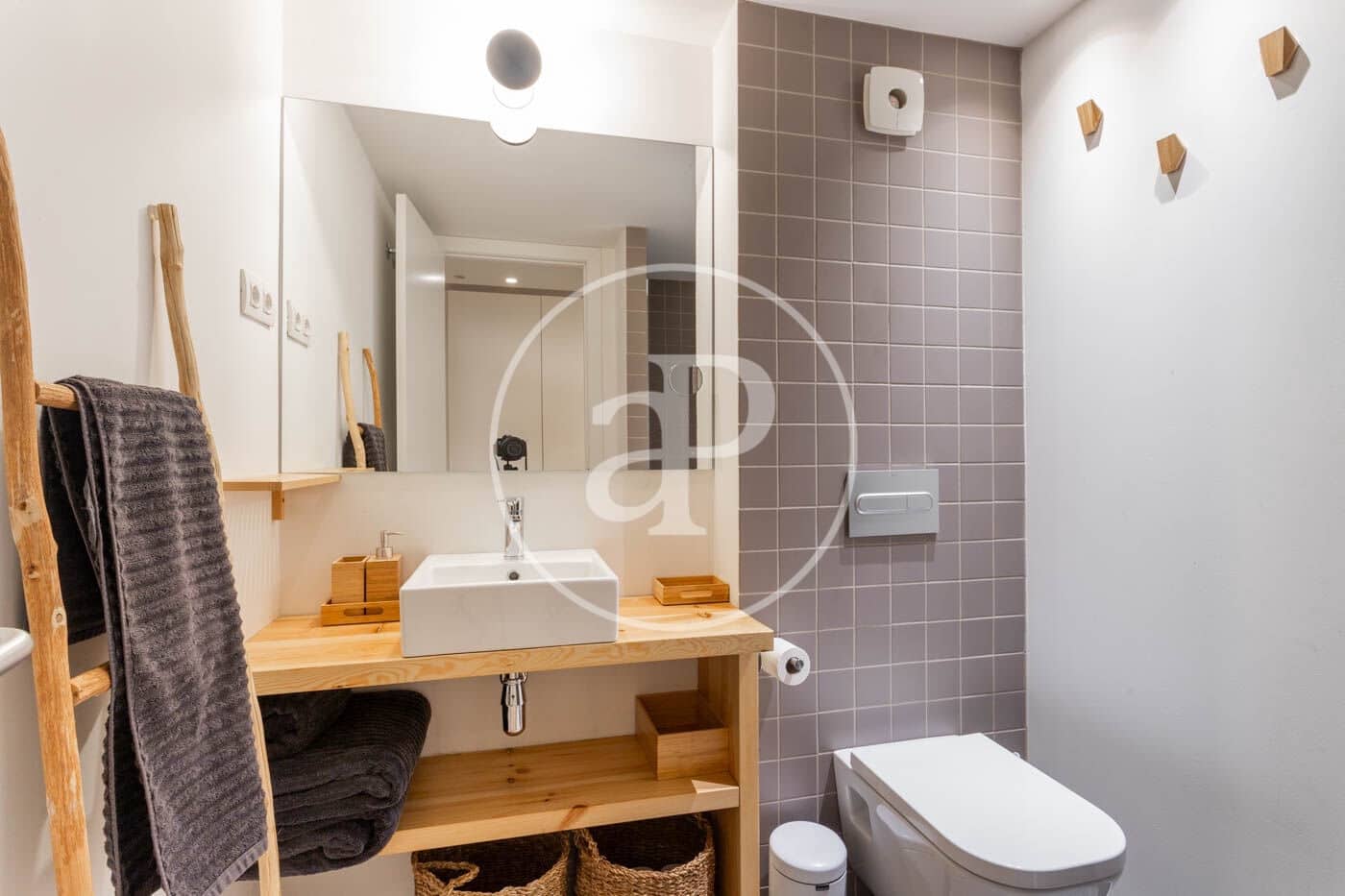 Apartamento de 2 habitaciones en Barcelona ciudad en alquiler - 2.580 € (Ref: 8726074)