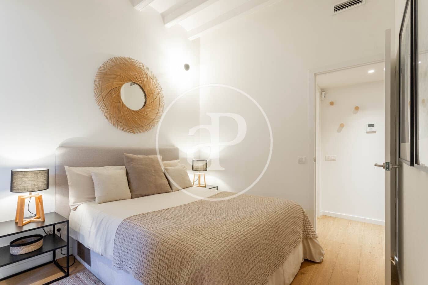 Apartamento de 2 habitaciones en Barcelona ciudad en alquiler - 2.580 € (Ref: 8726074)