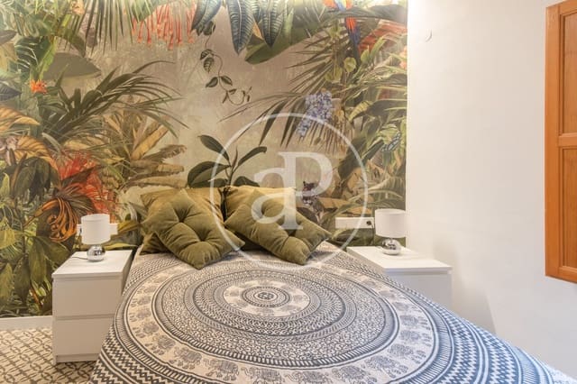 2 soverom Leilighet til leie i El Barri Gòtic, Barcelona by - € 1 500 (Ref: 8726075)