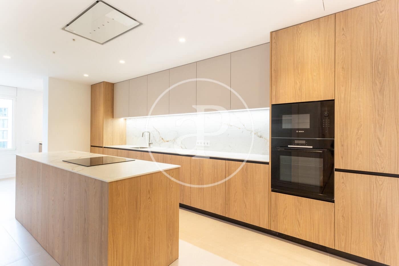 4 sypialnia Apartament do wynajęcia w Miasto Barcelona z garażem - 4 400 € (Ref: 8726089)