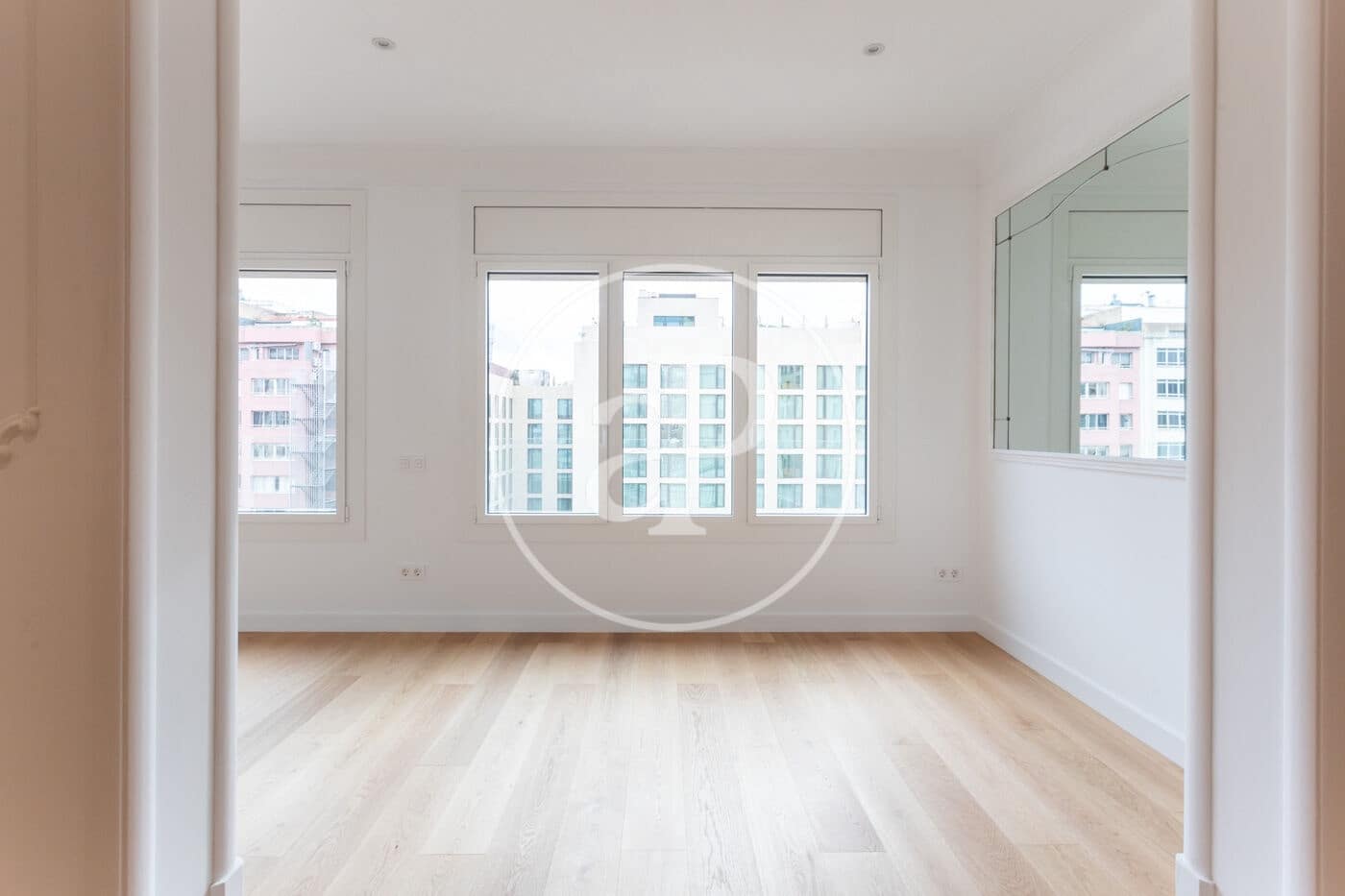 4 sypialnia Apartament do wynajęcia w Miasto Barcelona z garażem - 4 400 € (Ref: 8726089)