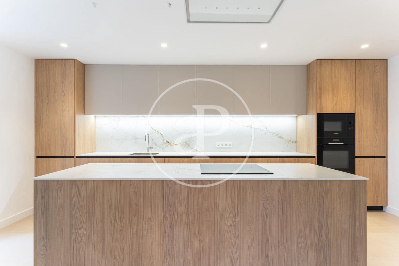 4 sypialnia Apartament do wynajęcia w Miasto Barcelona z garażem - 4 400 € (Ref: 8726089)