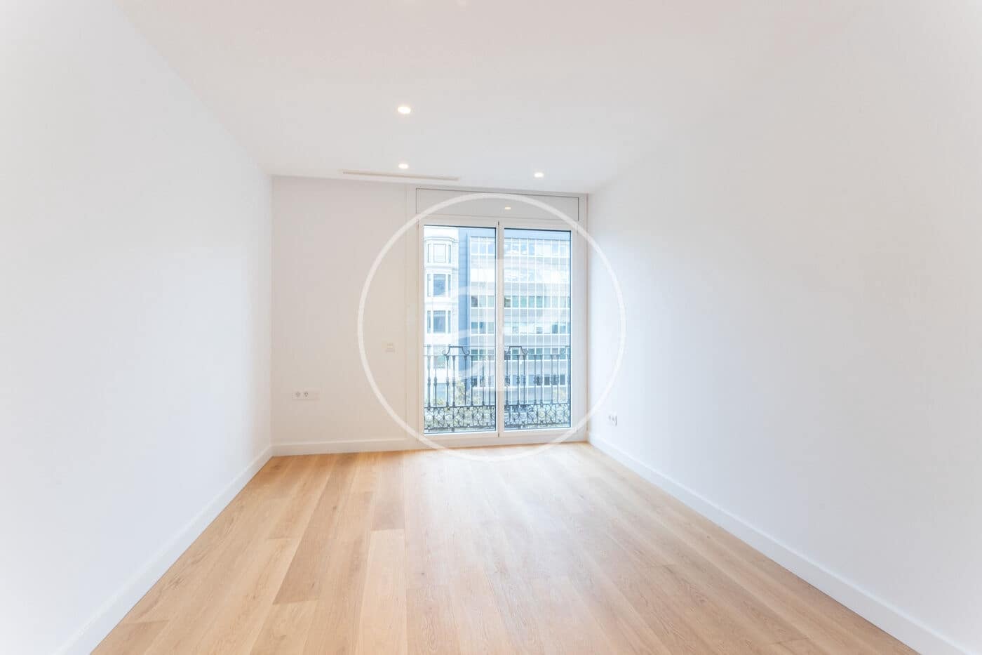 4 sypialnia Apartament do wynajęcia w Miasto Barcelona z garażem - 4 400 € (Ref: 8726089)