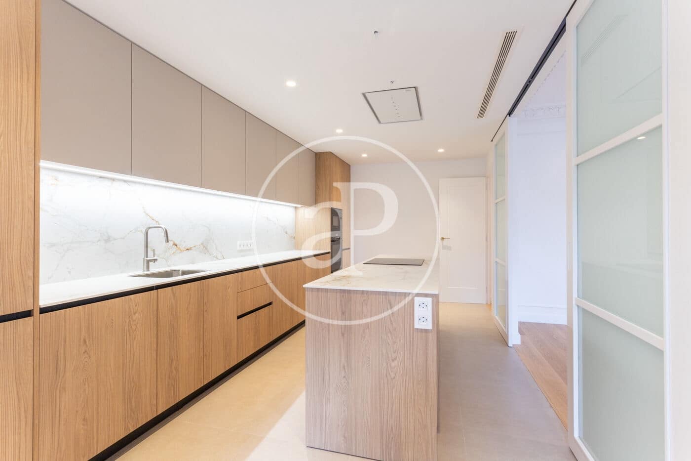 4 sypialnia Apartament do wynajęcia w Miasto Barcelona z garażem - 4 400 € (Ref: 8726089)