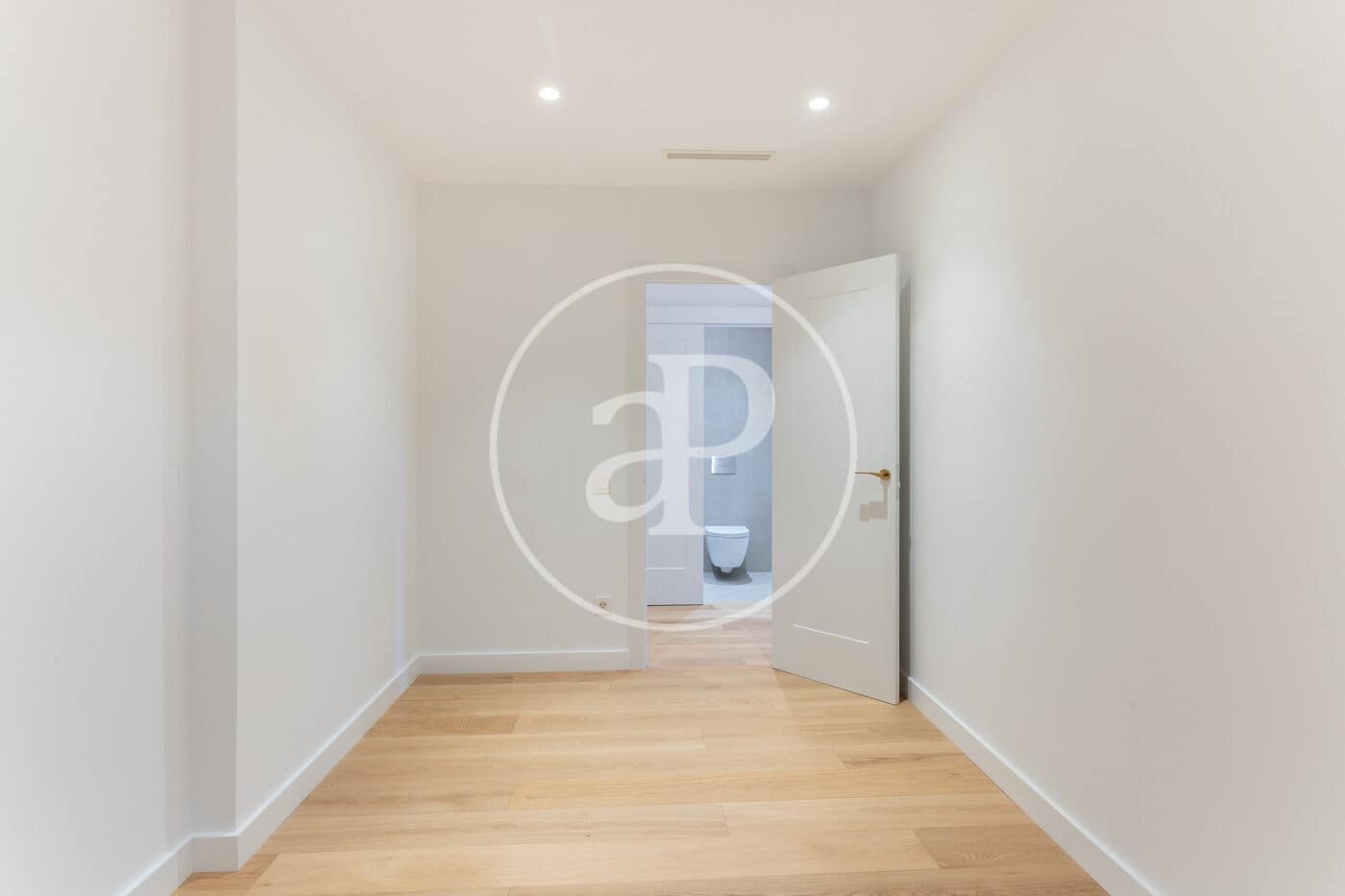 4 sypialnia Apartament do wynajęcia w Miasto Barcelona z garażem - 4 400 € (Ref: 8726089)