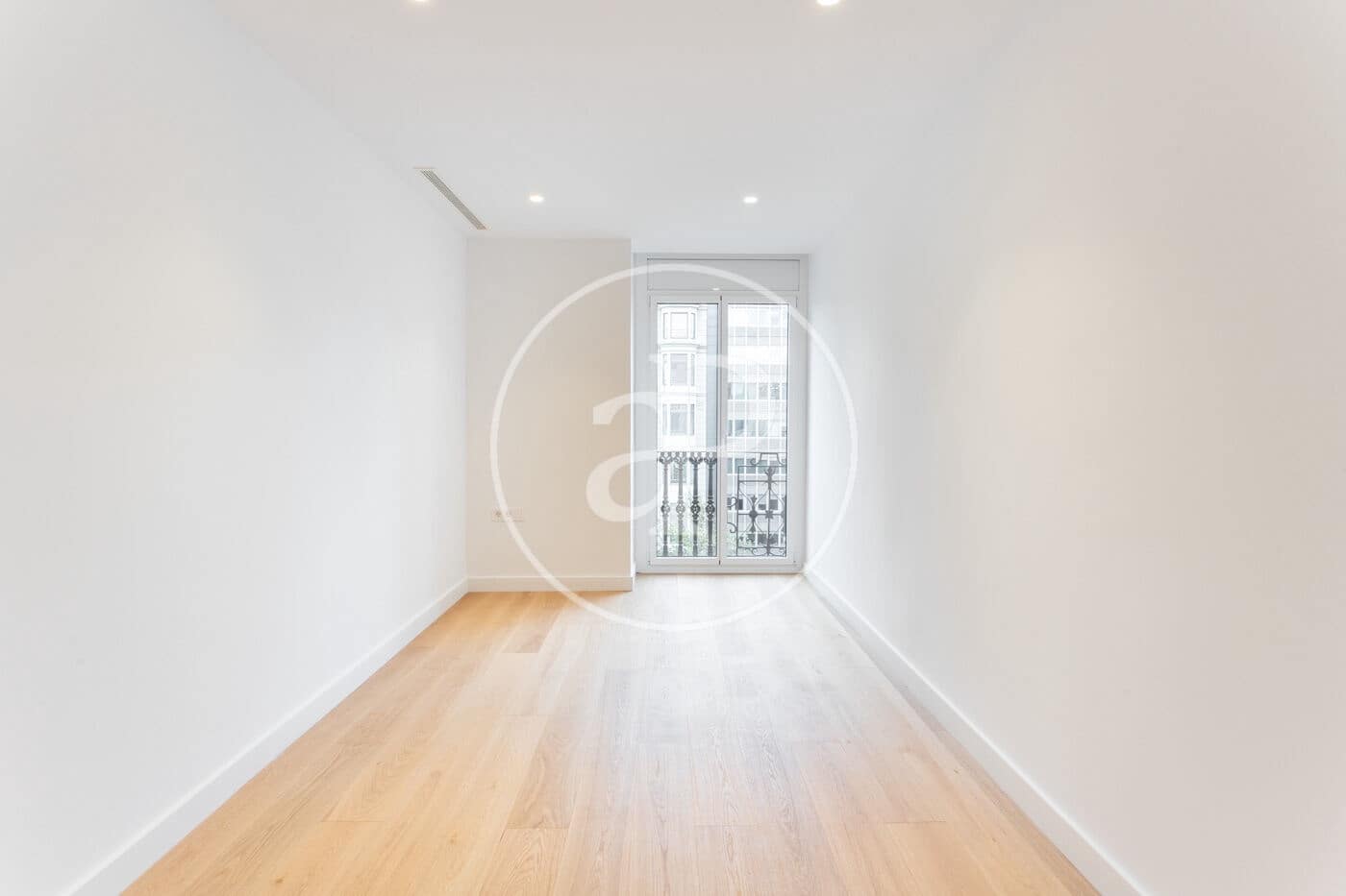 4 sypialnia Apartament do wynajęcia w Miasto Barcelona z garażem - 4 400 € (Ref: 8726089)