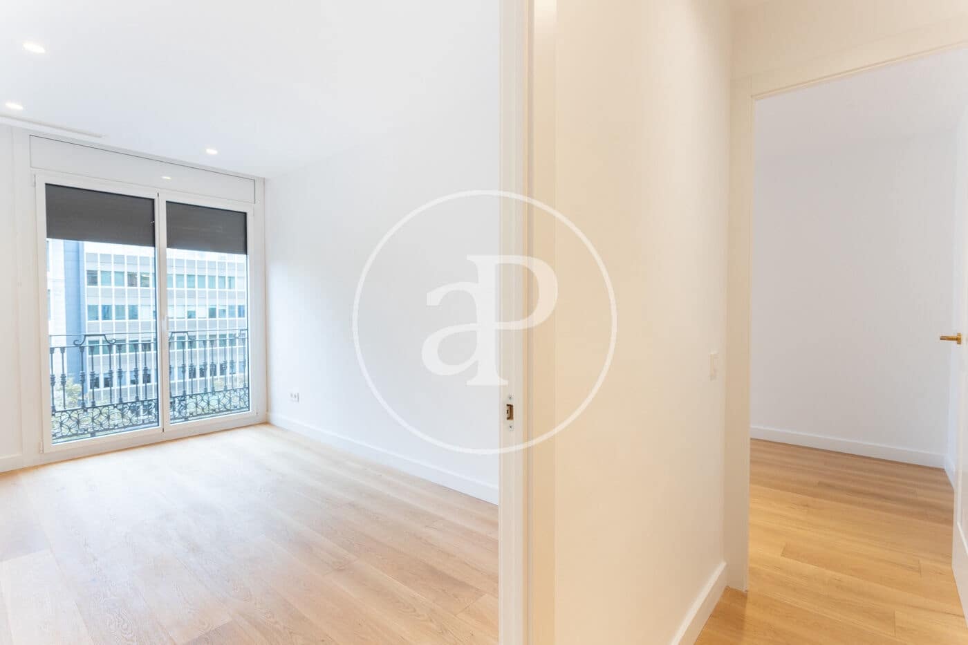 4 sypialnia Apartament do wynajęcia w Miasto Barcelona z garażem - 4 400 € (Ref: 8726089)