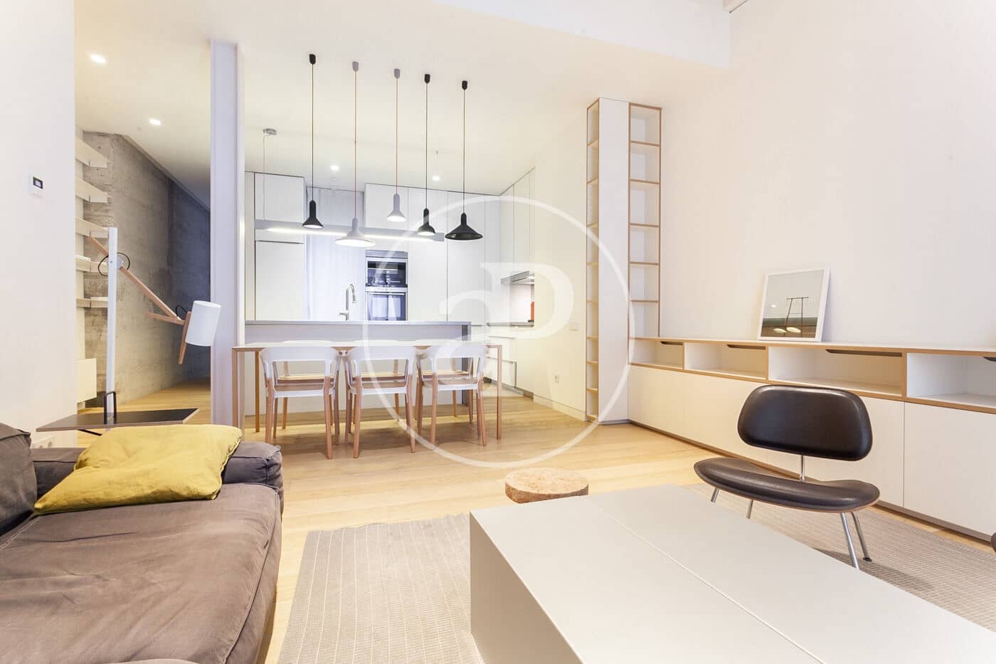 2 soverom Leilighet til leie i Barcelona by - € 2 500 (Ref: 8726094)