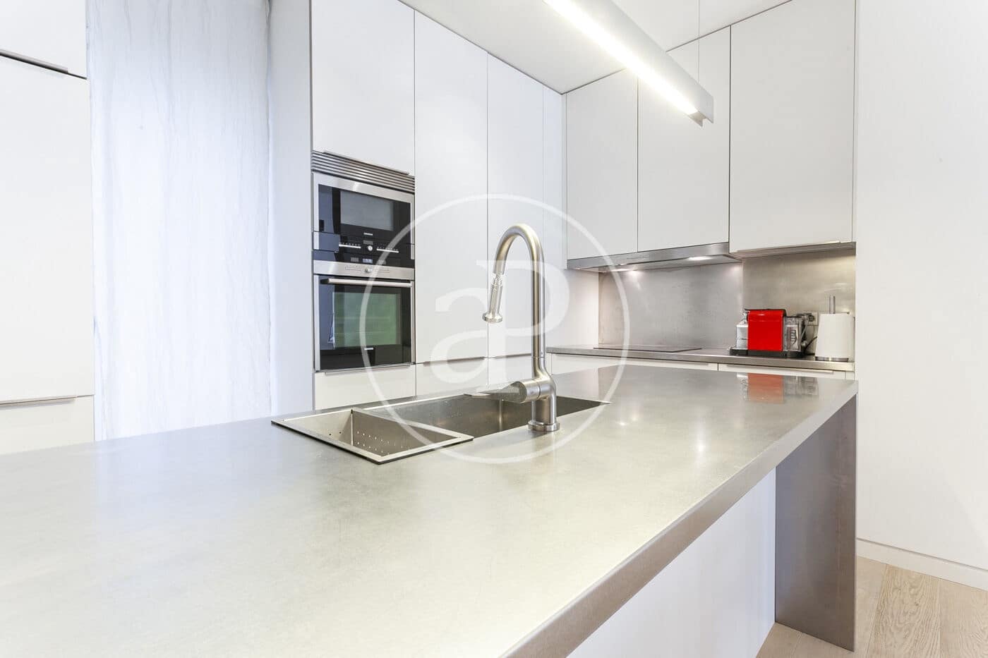 2 soverom Leilighet til leie i Barcelona by - € 2 500 (Ref: 8726094)