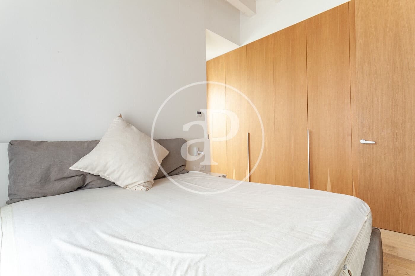 2 soverom Leilighet til leie i Barcelona by - € 2 500 (Ref: 8726094)