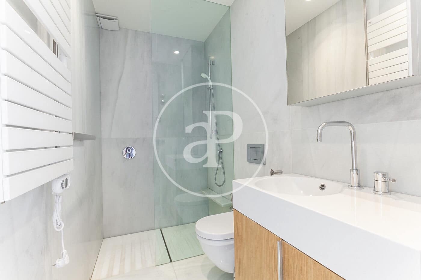 2 soverom Leilighet til leie i Barcelona by - € 2 500 (Ref: 8726094)