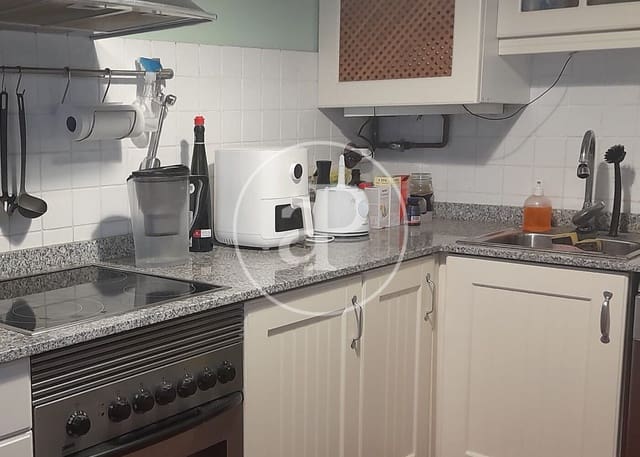 1 quarto Apartamento para arrendar em L'Hospitalet de Llobregat - 1 400 € (Ref: 8726096)