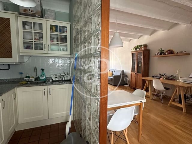 1 quarto Apartamento para arrendar em L'Hospitalet de Llobregat - 1 400 € (Ref: 8726096)
