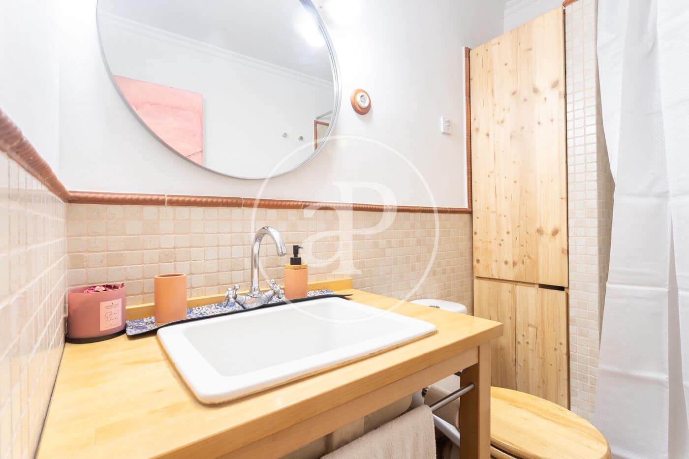 1 bedroom Apartment for rent in L'Hospitalet de Llobregat - € 1,400 (Ref: 8726096)