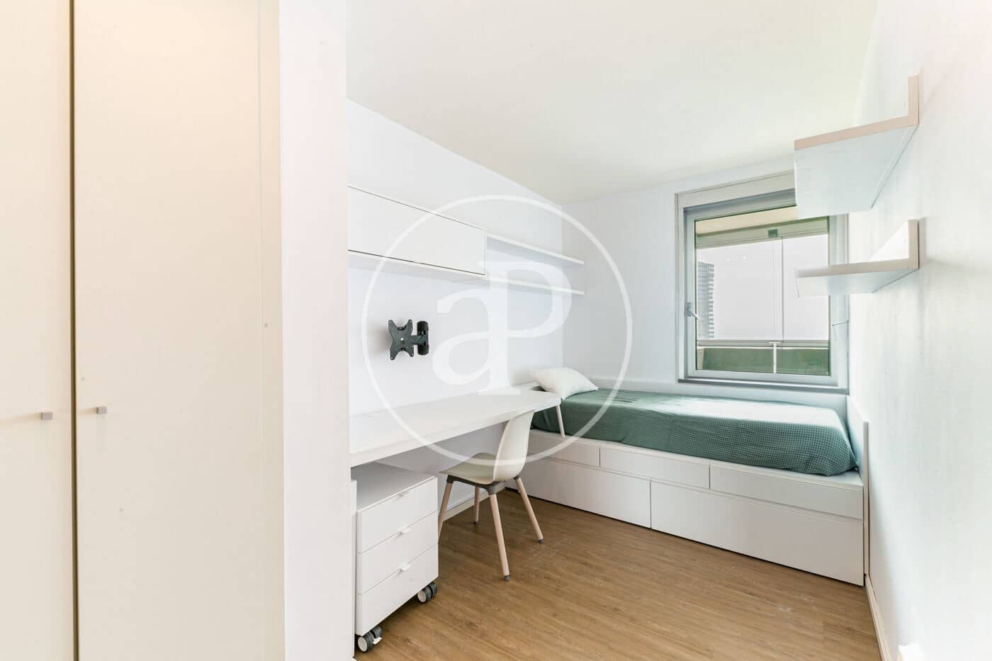 3 quarto Apartamento para arrendar em Barcelona cidade com piscina garagem - 3 277 € (Ref: 8726109)