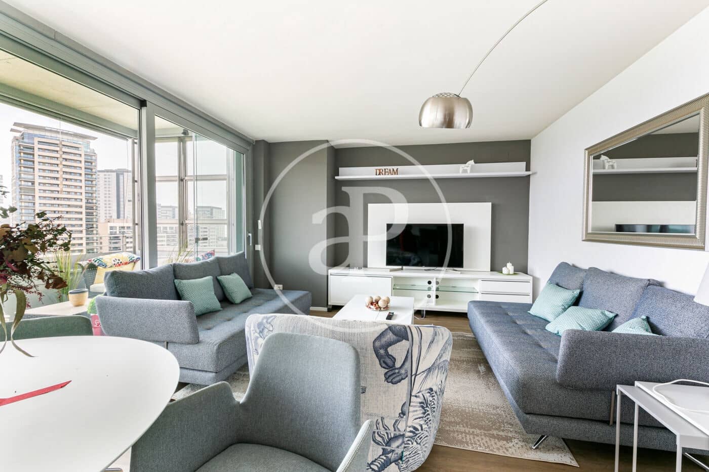 3 quarto Apartamento para arrendar em Barcelona cidade com piscina garagem - 3 277 € (Ref: 8726109)