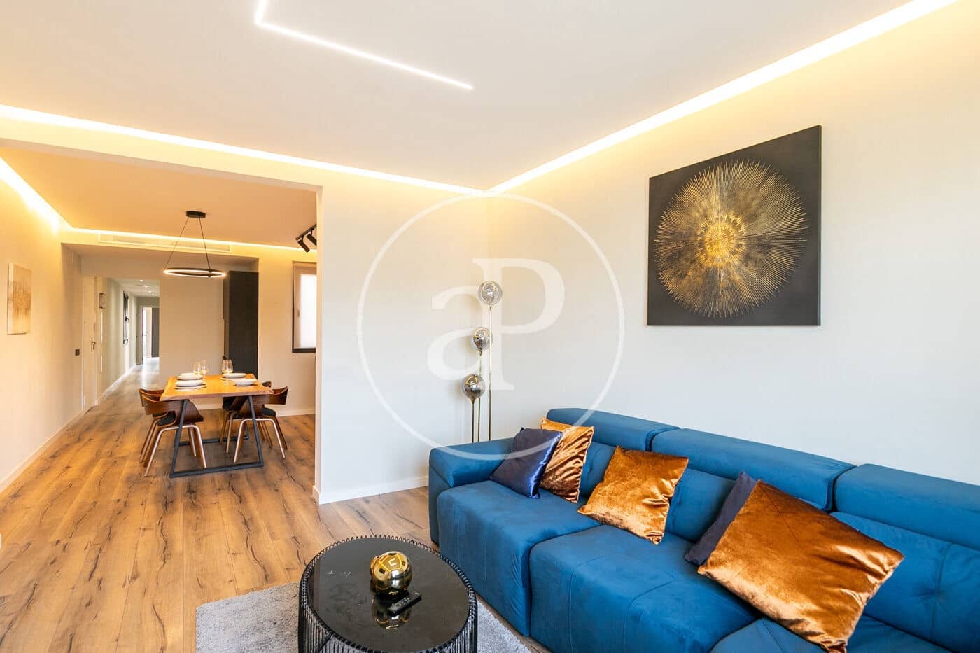 2 soveværelse Lejlighed til leje i Barcelona by - € 2.200 (Ref: 8726118)