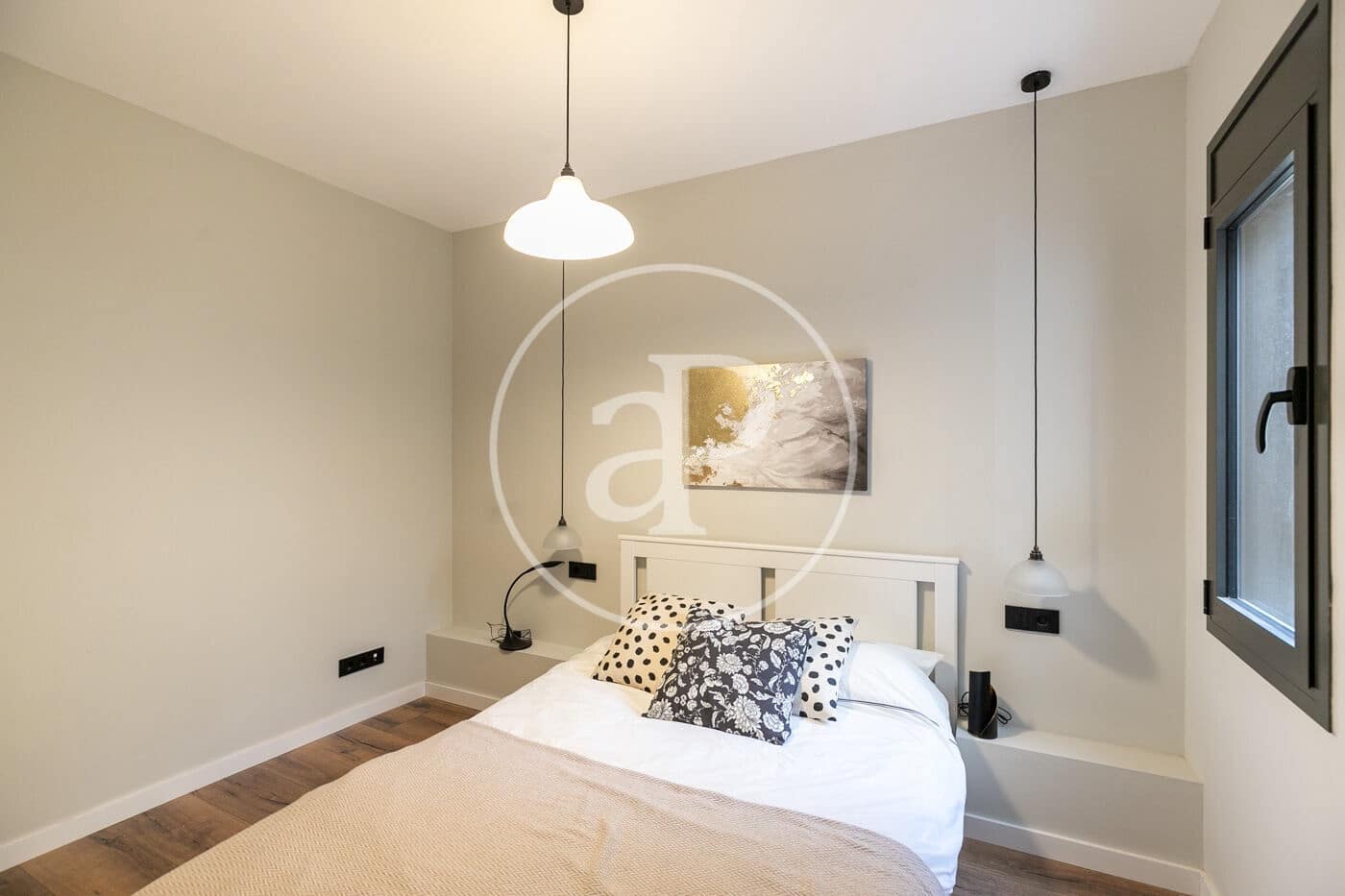 2 soveværelse Lejlighed til leje i Barcelona by - € 2.200 (Ref: 8726118)