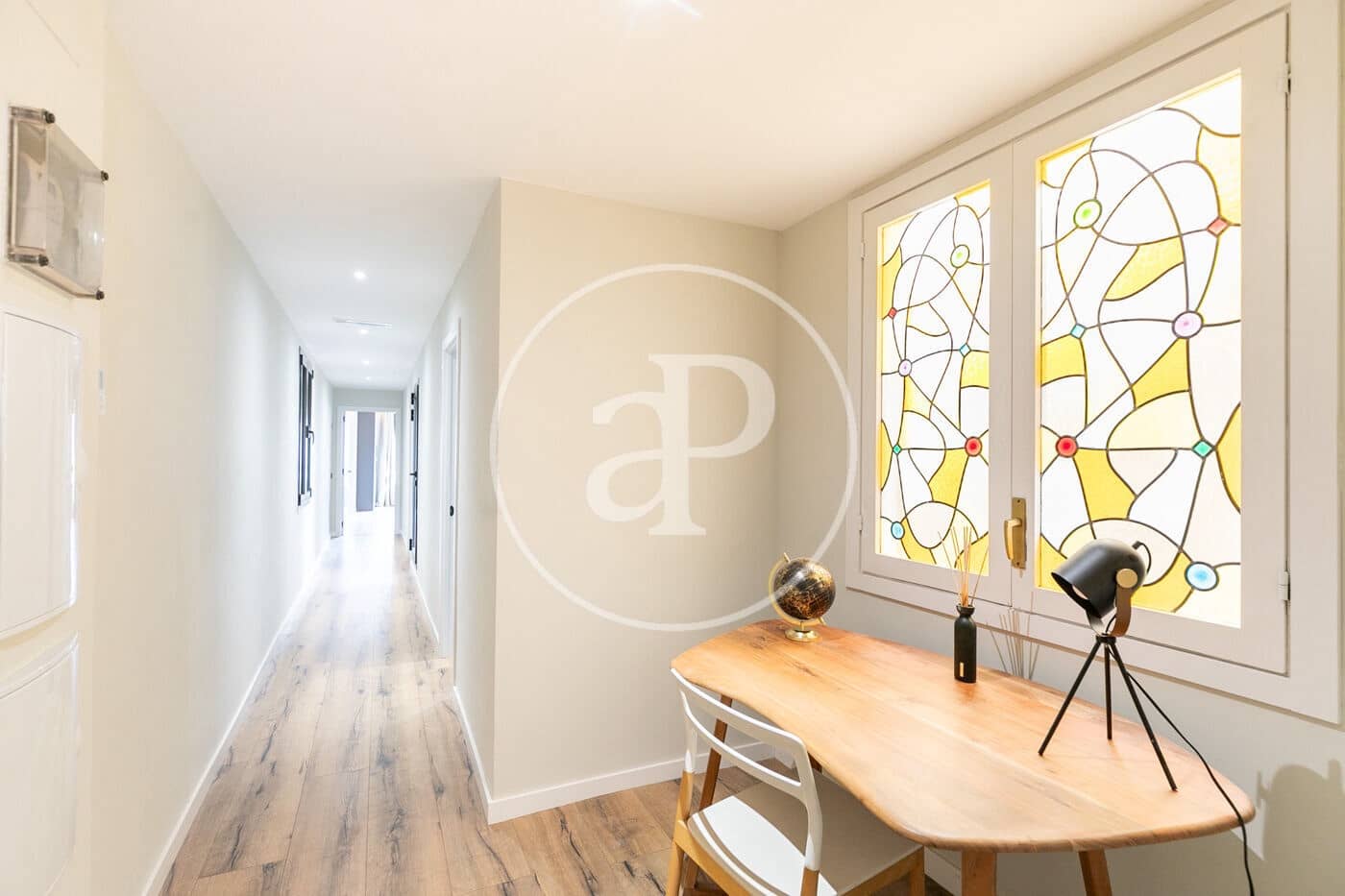 2 soveværelse Lejlighed til leje i Barcelona by - € 2.200 (Ref: 8726118)