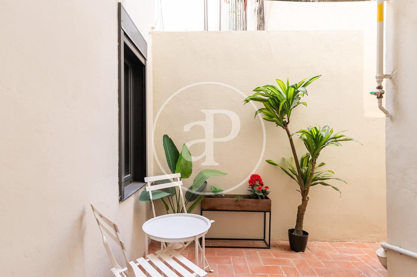 2 soveværelse Lejlighed til leje i Barcelona by - € 2.200 (Ref: 8726118)