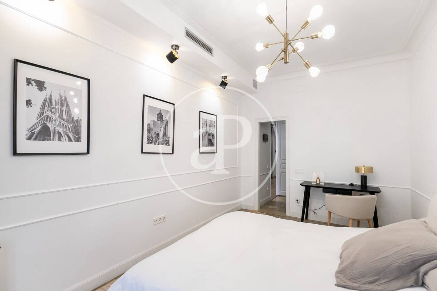 Appartement de 3 chambres à louer à Barcelone ville - 4 200 € (Ref: 8726123)