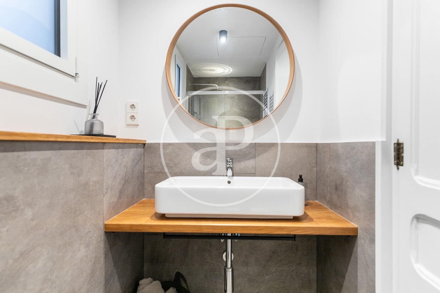 Appartement de 3 chambres à louer à Barcelone ville - 4 200 € (Ref: 8726123)