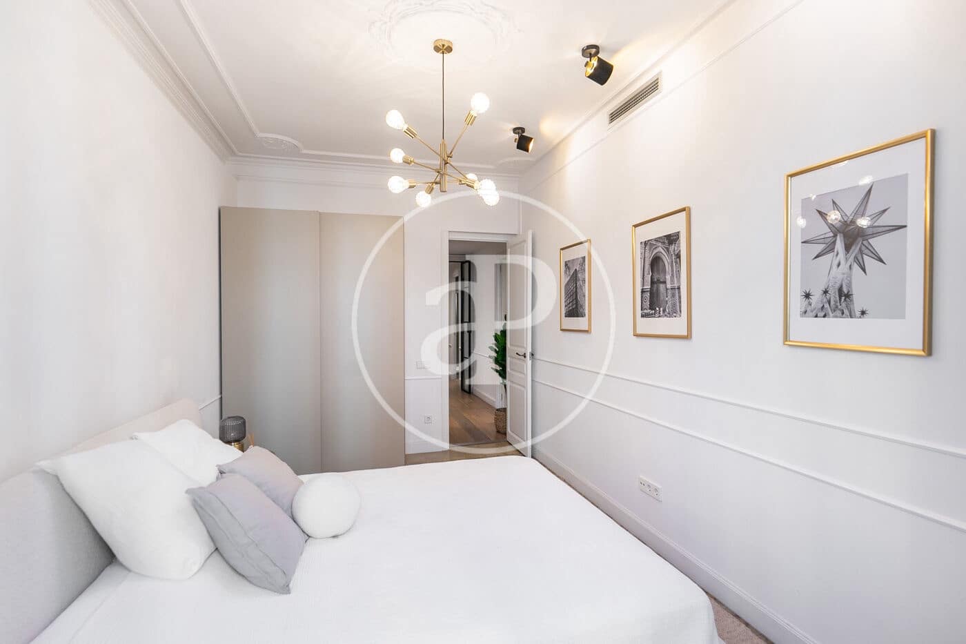 Appartement de 3 chambres à louer à Barcelone ville - 4 200 € (Ref: 8726123)