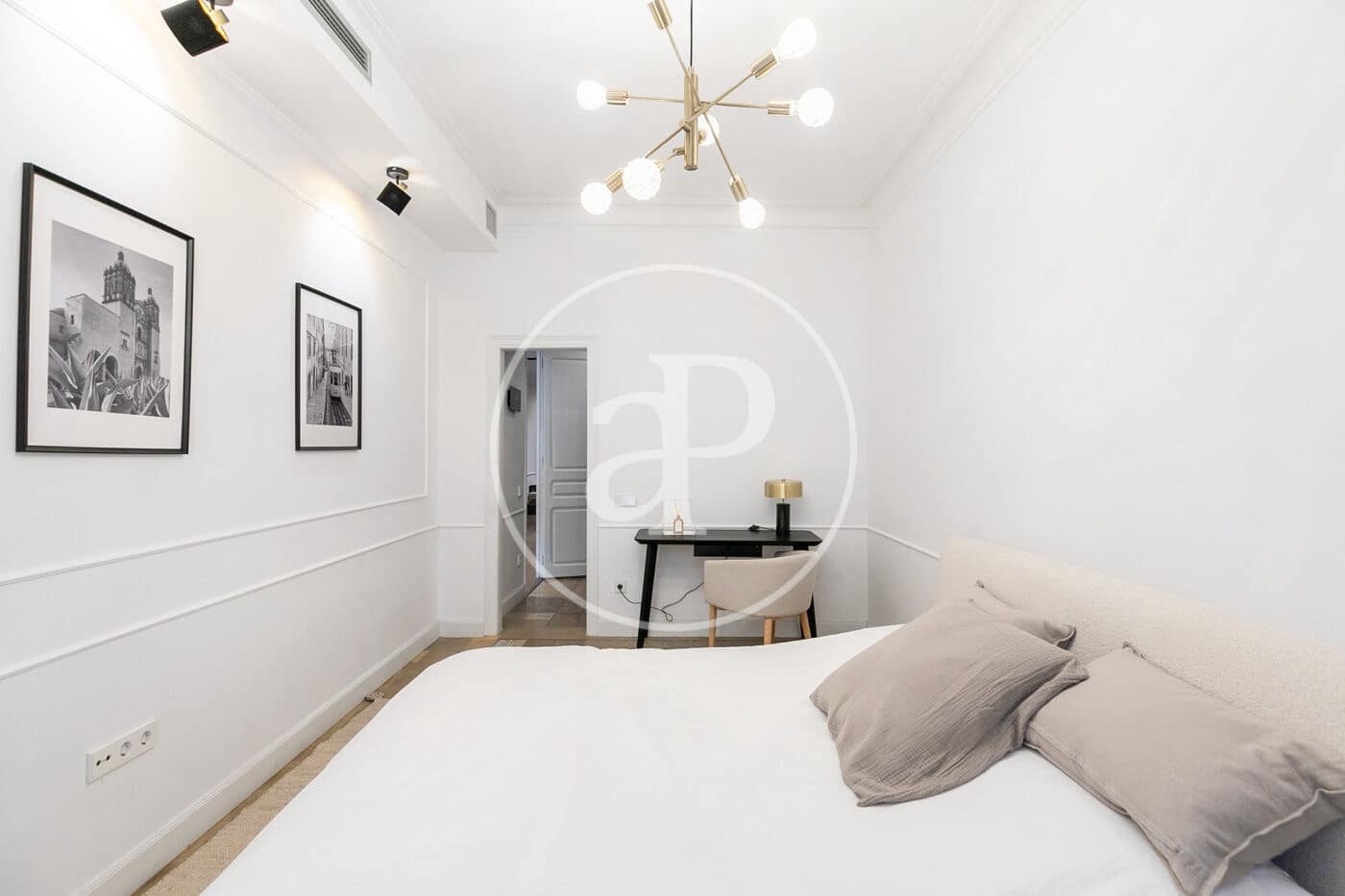 Appartement de 3 chambres à louer à Barcelone ville - 4 200 € (Ref: 8726123)