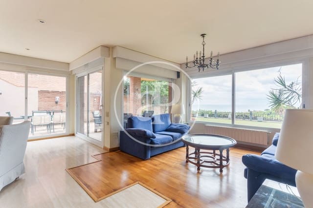 5 sypialnia Willa do wynajęcia w Teià - 3 200 € (Ref: 8726139)