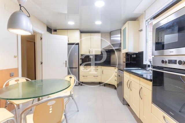 5 sypialnia Willa do wynajęcia w Teià - 3 200 € (Ref: 8726139)