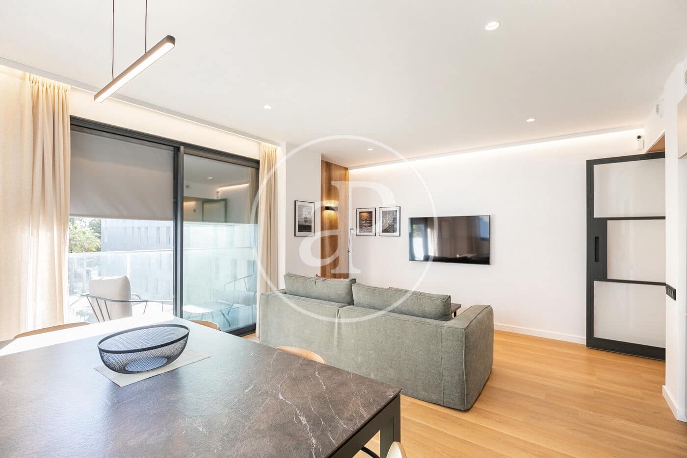 2 soveværelse Lejlighed til leje i Barcelona by med swimmingpool - € 3.950 (Ref: 8726144)