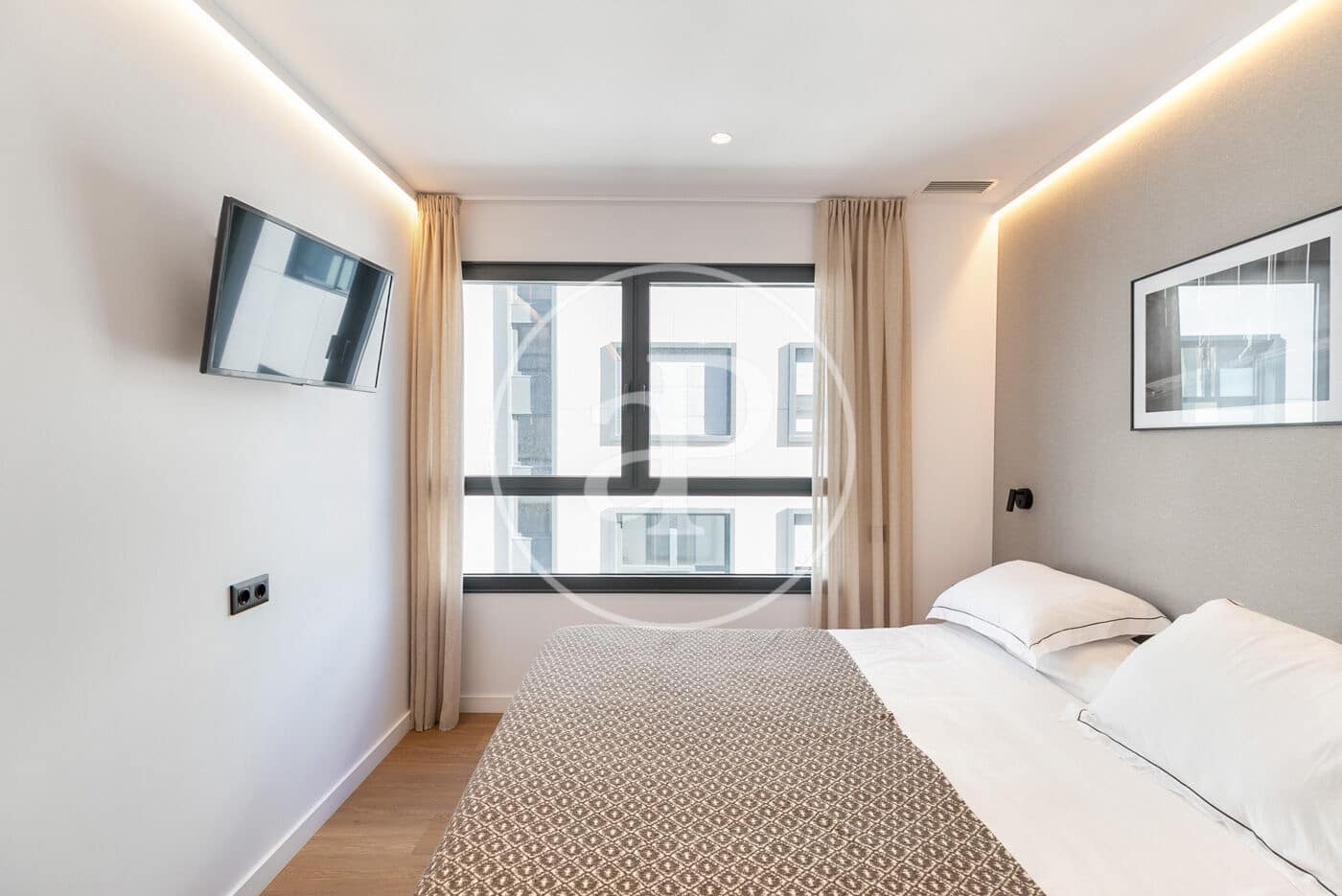 2 soveværelse Lejlighed til leje i Barcelona by med swimmingpool - € 3.950 (Ref: 8726144)