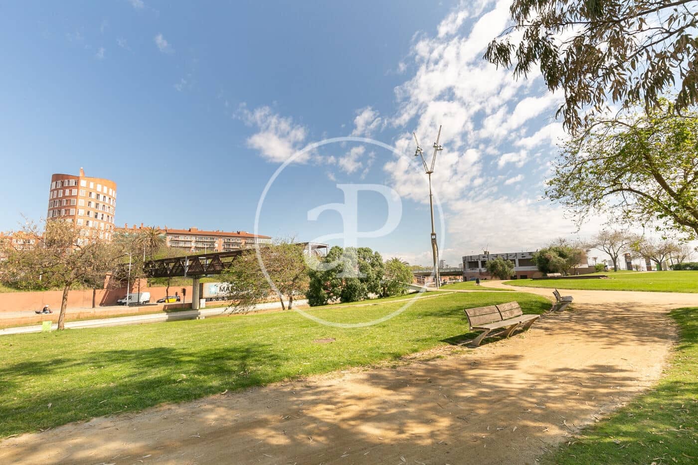 2 soveværelse Lejlighed til leje i Barcelona by med swimmingpool - € 4.050 (Ref: 8726145)